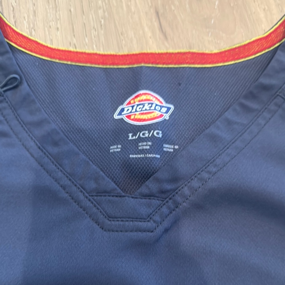 Dickies Woman's Charcoal Gray Scrub Set Size Large - Picture 2 of 5